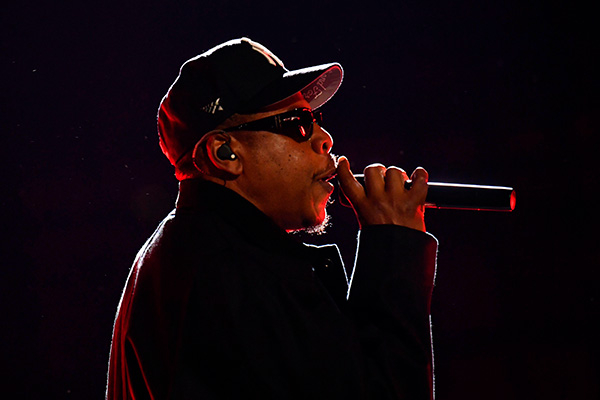 Обложка к новости "Jay-Z впервые возглавит музыкальное шоу Супербоула"